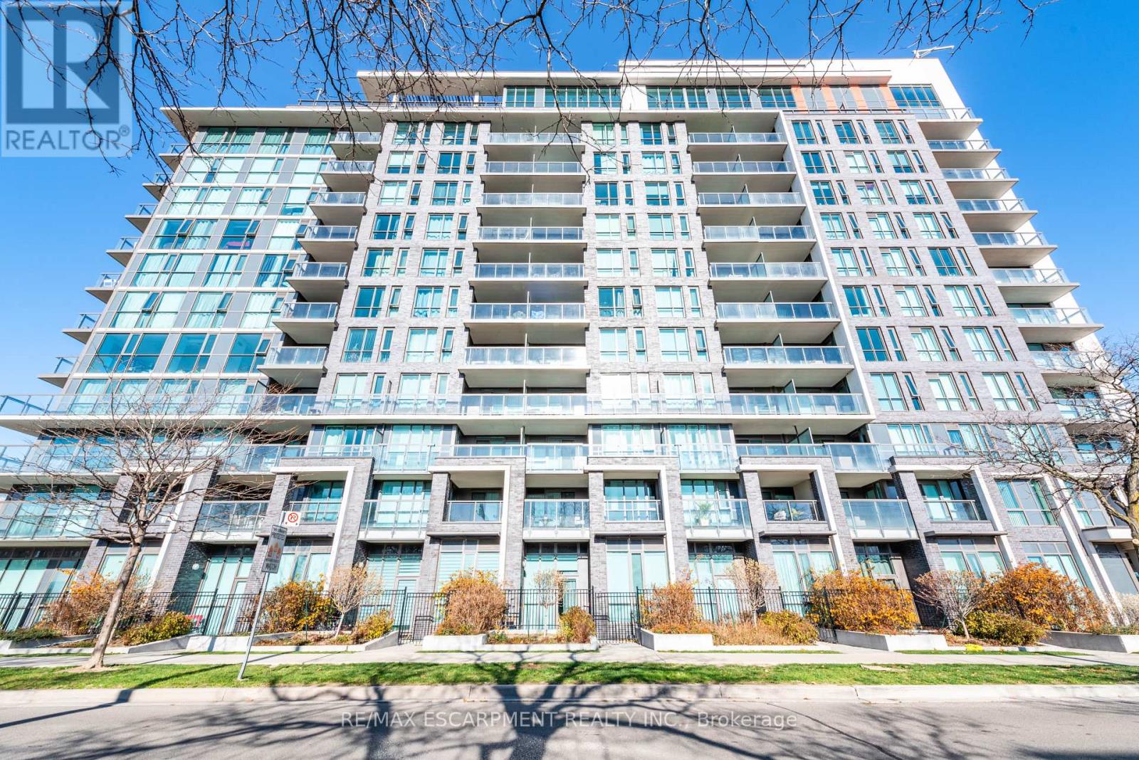 Property at 802 - 80 ESTHER LORRIE DRIVE image 2