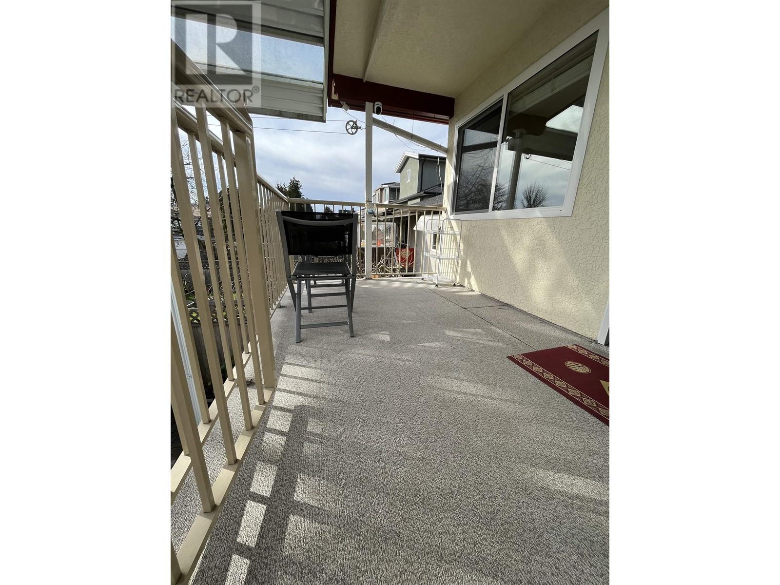 Listing Picture 15 of 19 : 3230-3232 E 47TH AVENUE, Vancouver / 溫哥華 - 魯藝地產 Yvonne Lu Group - MLS Medallion Club Member