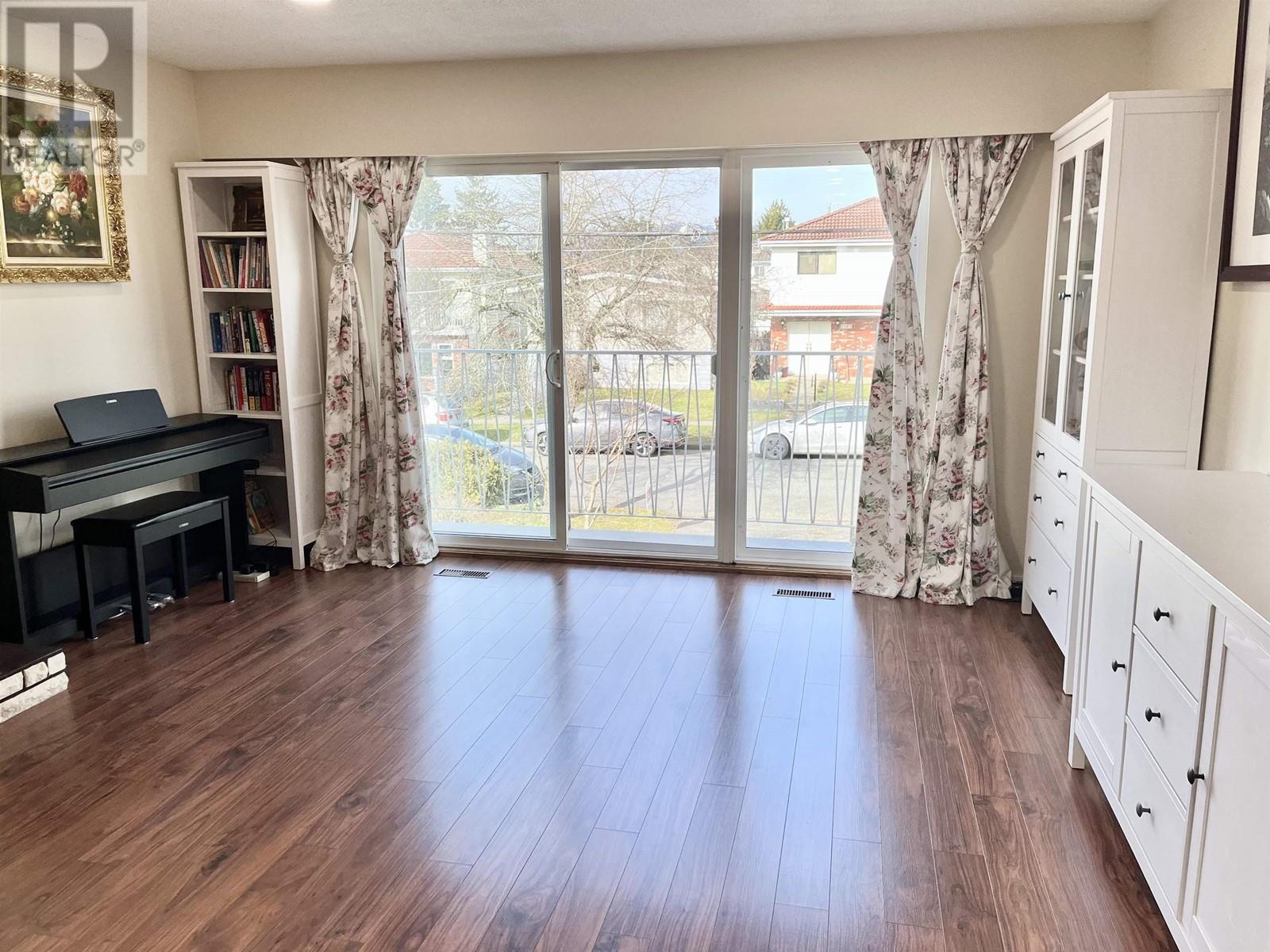 3230-3232 E 47TH AVENUE, Vancouver