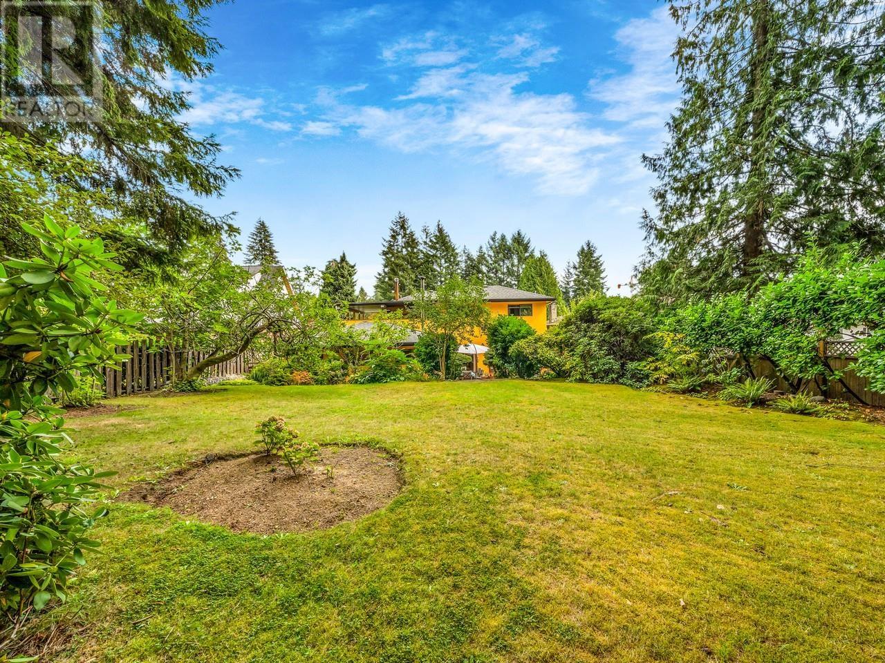 1071 CARNABY PLACE, north vancouver, British Columbia