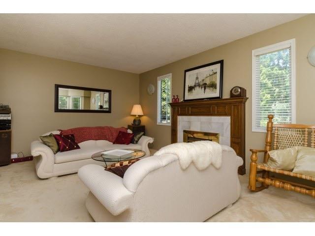 3035 Balsam Crescent, Surrey, British Columbia  V4P 1V9 - Photo 8 - R2971919