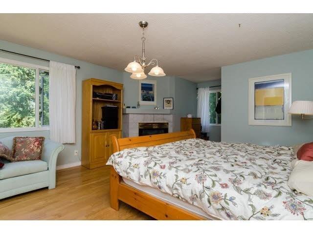 3035 Balsam Crescent, Surrey, British Columbia  V4P 1V9 - Photo 10 - R2971919