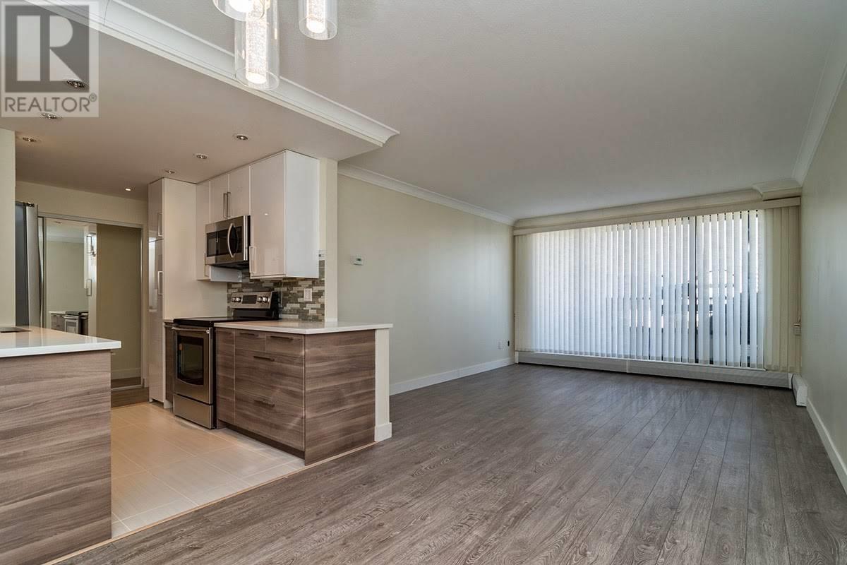 Listing Picture 11 of 15 : 1801 4134 MAYWOOD STREET, Burnaby / 本拿比 - 魯藝地產 Yvonne Lu Group - MLS Medallion Club Member