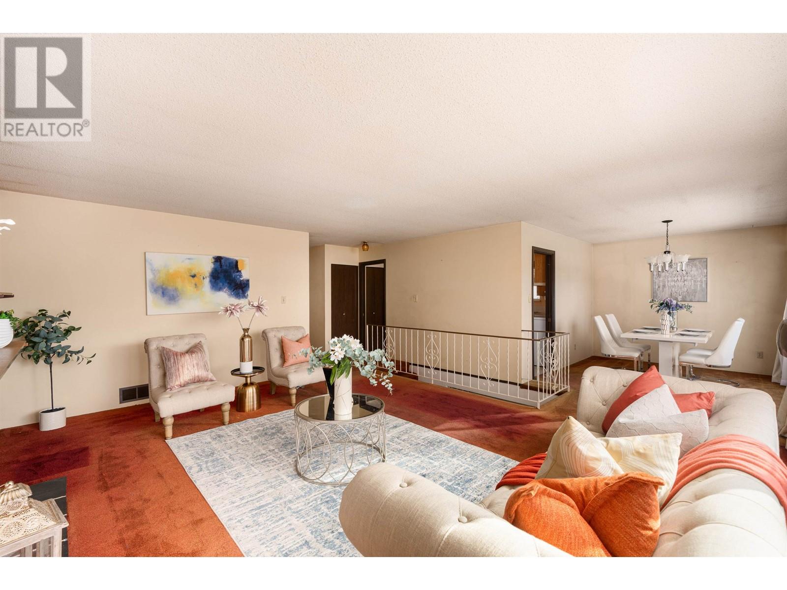 Listing Picture 5 of 39 : 7440 THORMANBY CRESCENT, Richmond / 烈治文 - 魯藝地產 Yvonne Lu Group - MLS Medallion Club Member