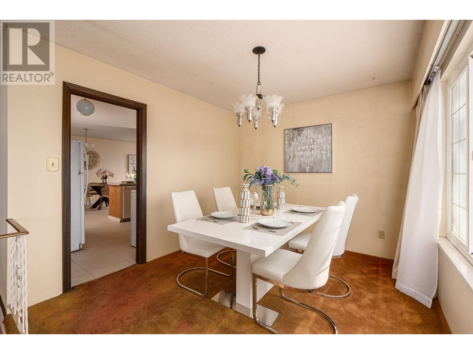 Listing Picture 11 of 39 : 7440 THORMANBY CRESCENT, Richmond / 烈治文 - 魯藝地產 Yvonne Lu Group - MLS Medallion Club Member