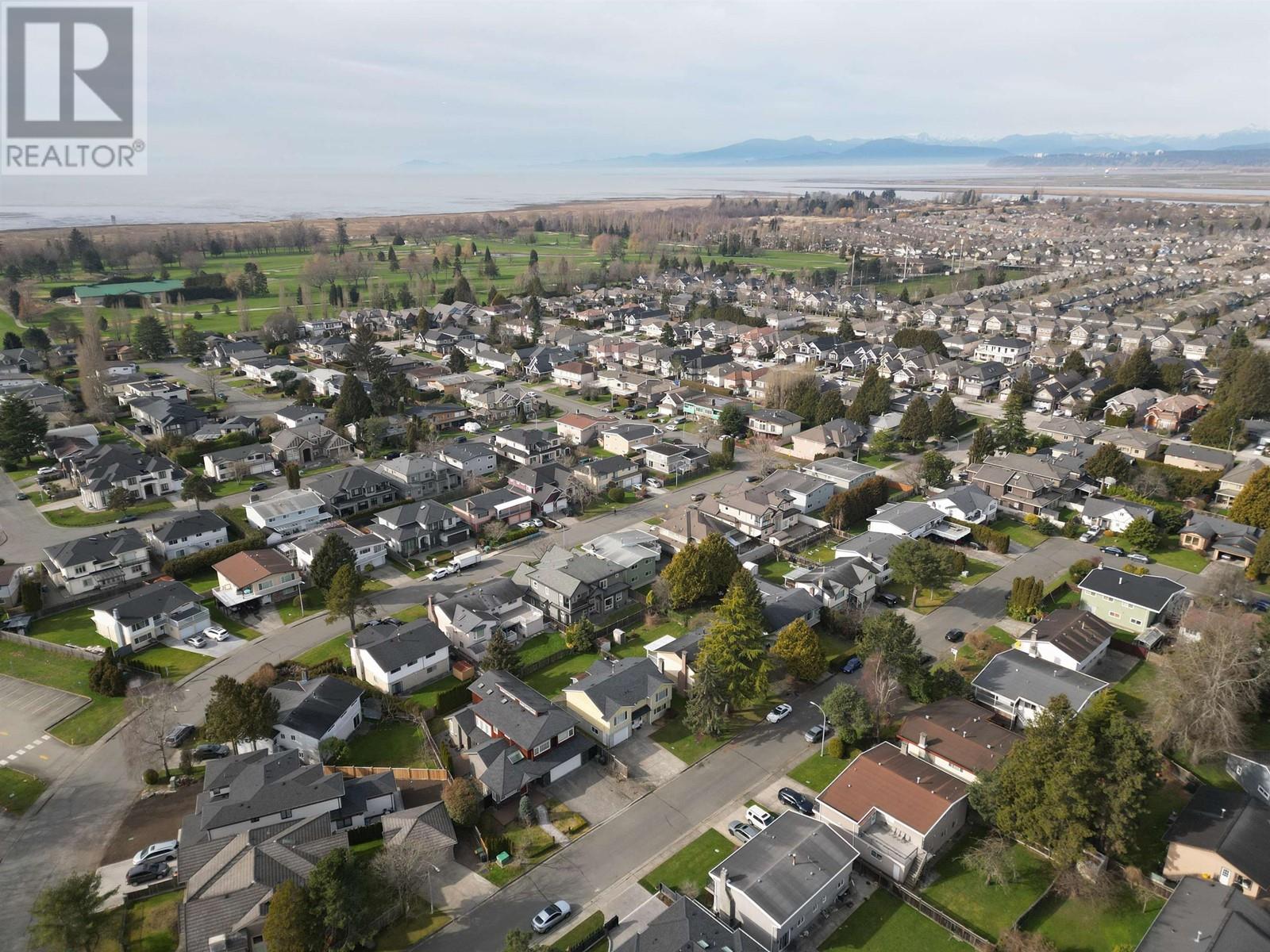 Listing Picture 30 of 39 : 7440 THORMANBY CRESCENT, Richmond / 烈治文 - 魯藝地產 Yvonne Lu Group - MLS Medallion Club Member