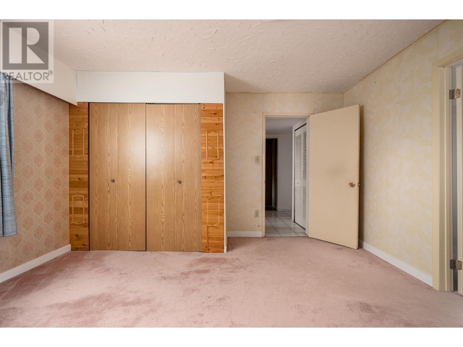 Listing Picture 26 of 39 : 7440 THORMANBY CRESCENT, Richmond / 烈治文 - 魯藝地產 Yvonne Lu Group - MLS Medallion Club Member