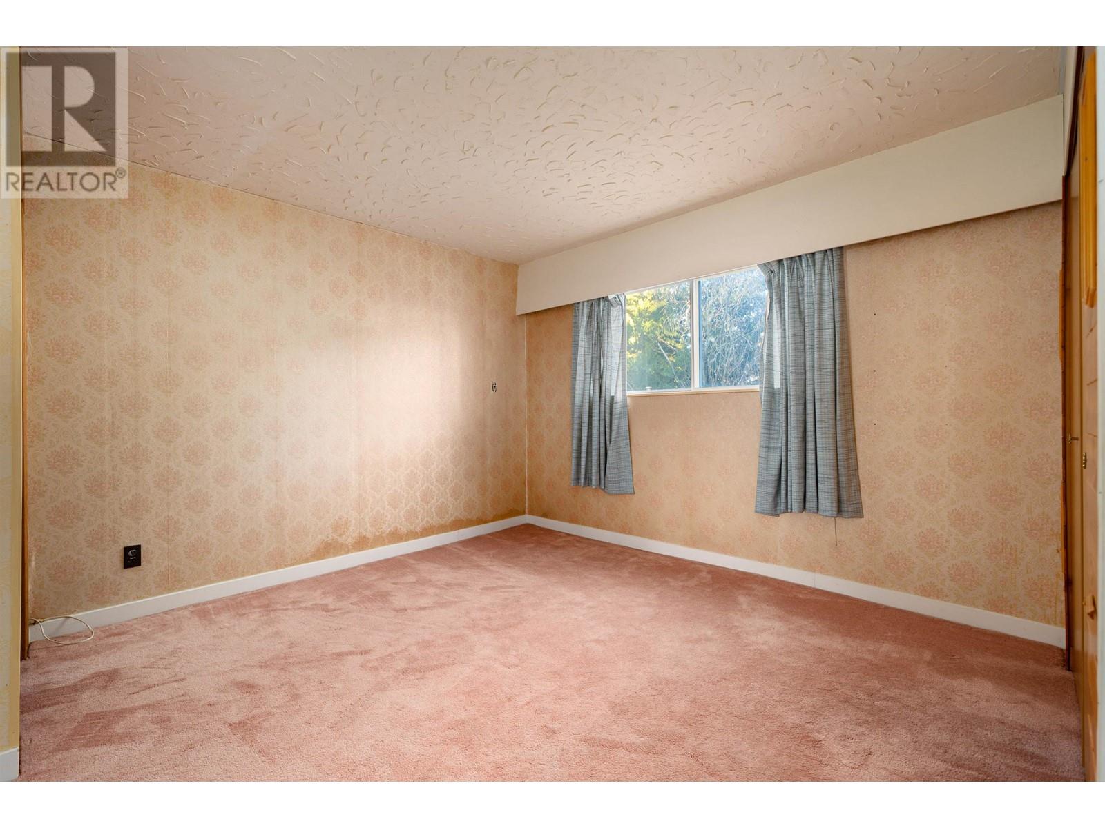 Listing Picture 25 of 39 : 7440 THORMANBY CRESCENT, Richmond / 烈治文 - 魯藝地產 Yvonne Lu Group - MLS Medallion Club Member