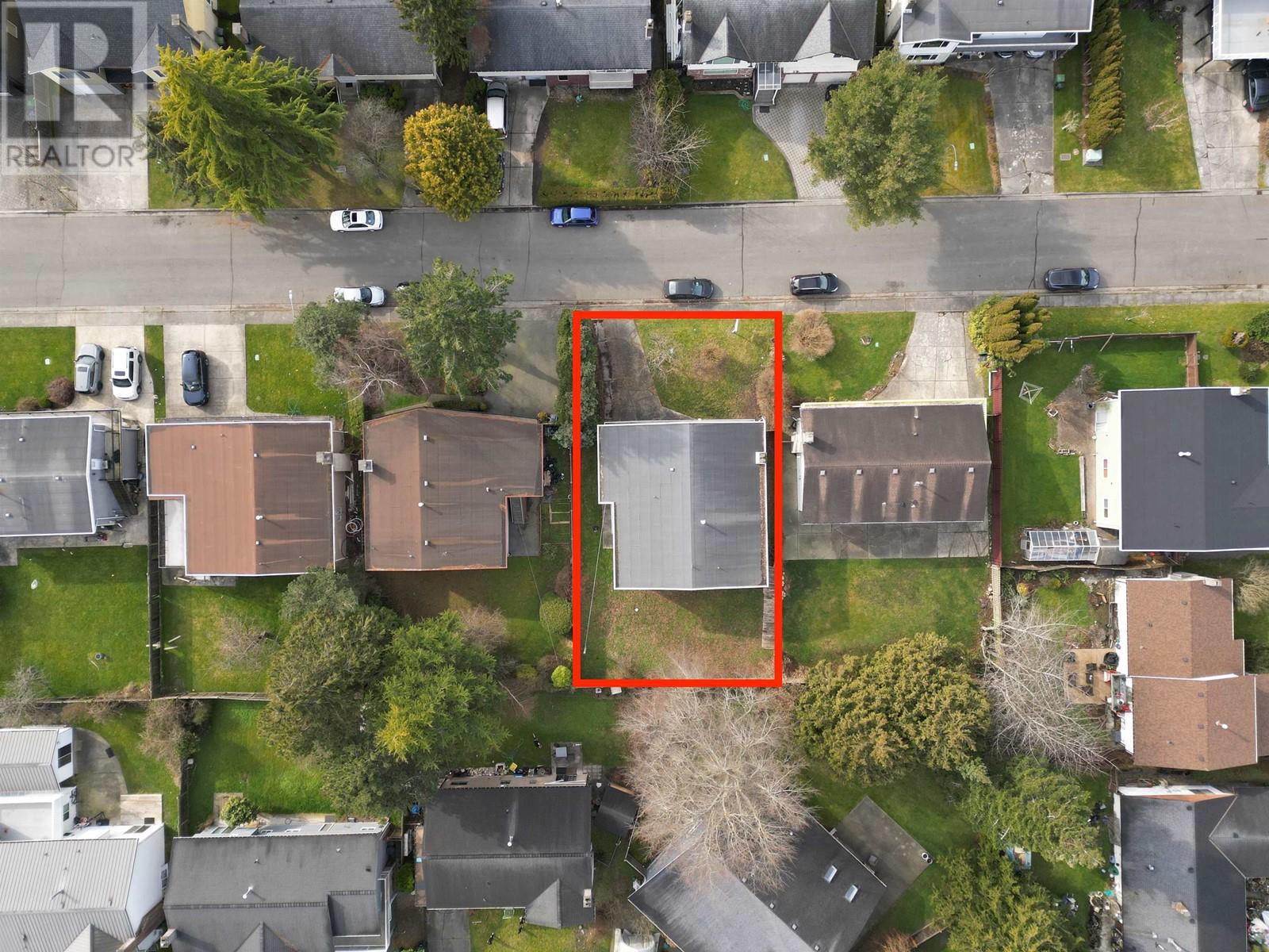 Listing Picture 31 of 39 : 7440 THORMANBY CRESCENT, Richmond / 烈治文 - 魯藝地產 Yvonne Lu Group - MLS Medallion Club Member