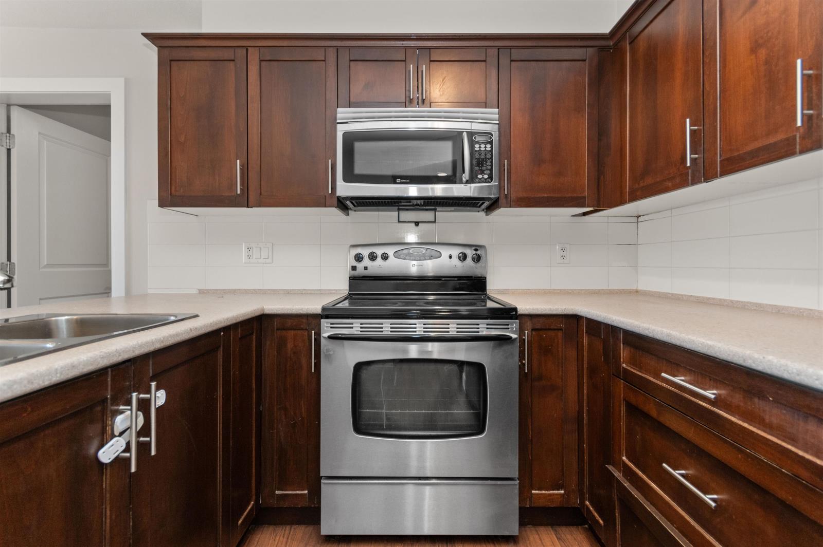 Property at 208 46289 YALE ROAD image 4