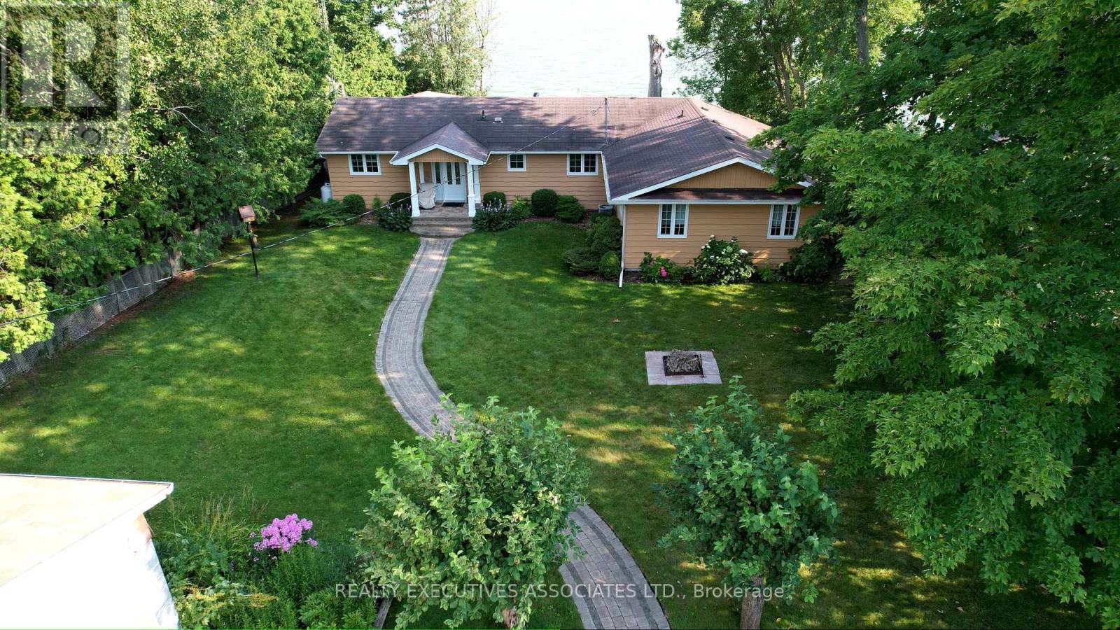 Property at 22 LAKEVIEW BOULEVARD image 1