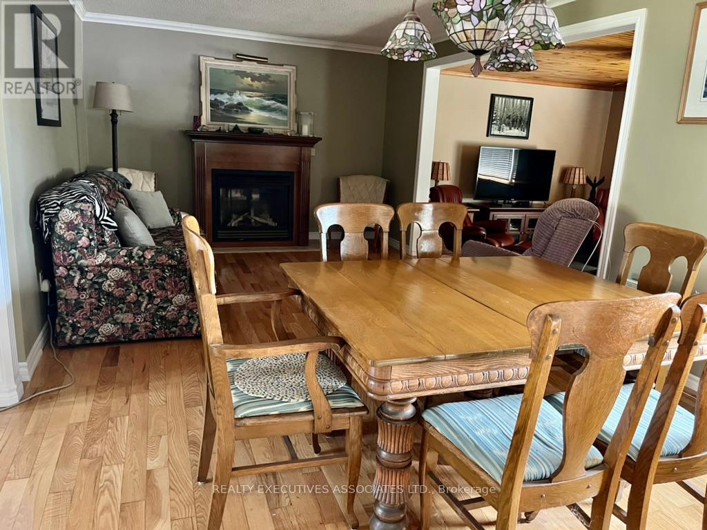 22 Lakeview Boulevard, Kawartha Lakes, Ontario  K0M 2C0 - Photo 23 - X11995670