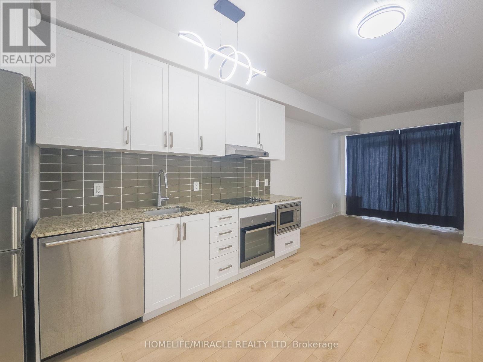 121 - 7 Kenaston Gardens, Toronto (Bayview Village), Ontario  M2K 1G7 - Photo 3 - C9372005