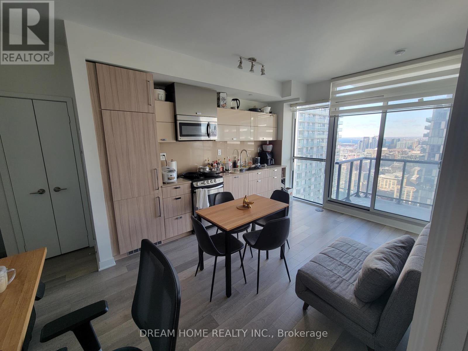 3812 - 290 Adelaide Street W, Toronto, Ontario  M5V 0P3 - Photo 8 - C11987347