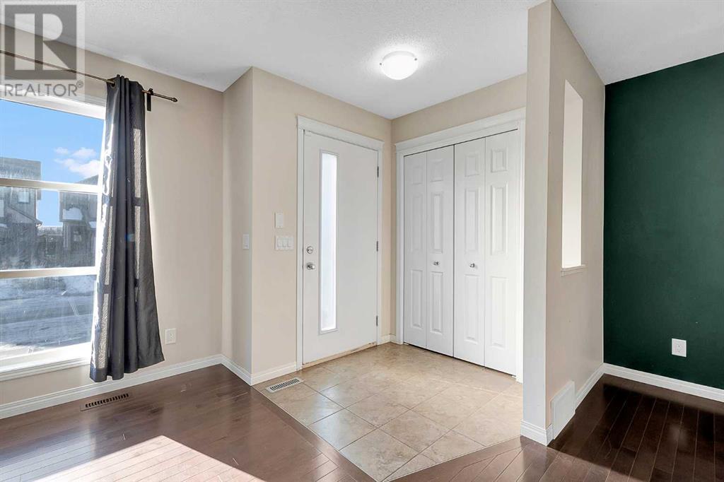 Property at 149 Walden Parade SE image 3