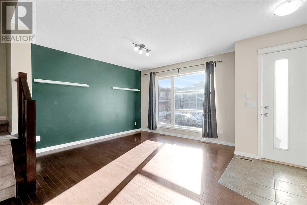 Property at 149 Walden Parade SE image 4