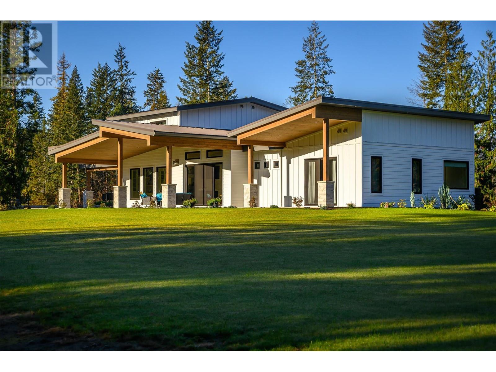 50 Foxwood Road, Grindrod, British Columbia