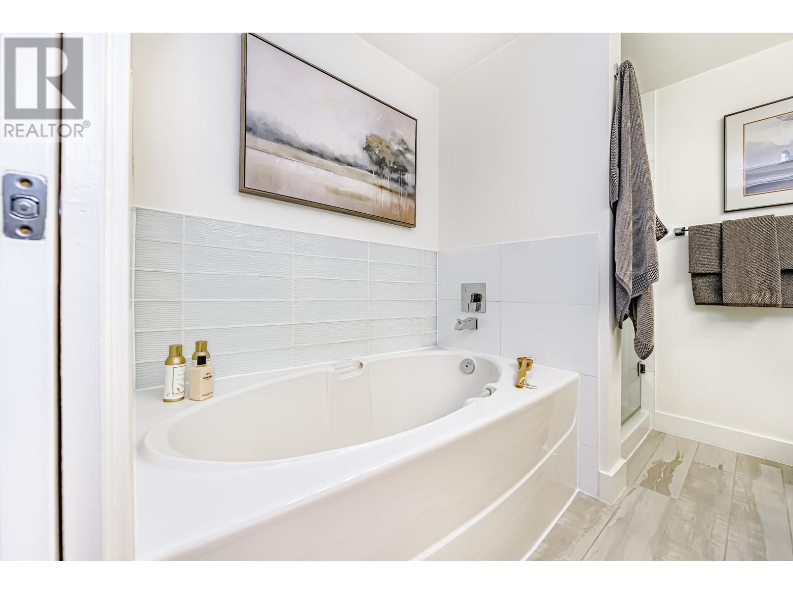 2070 E Kent Avenue South Avenue, Vancouver, British Columbia  V5P 4X2 - Photo 19 - R2968936