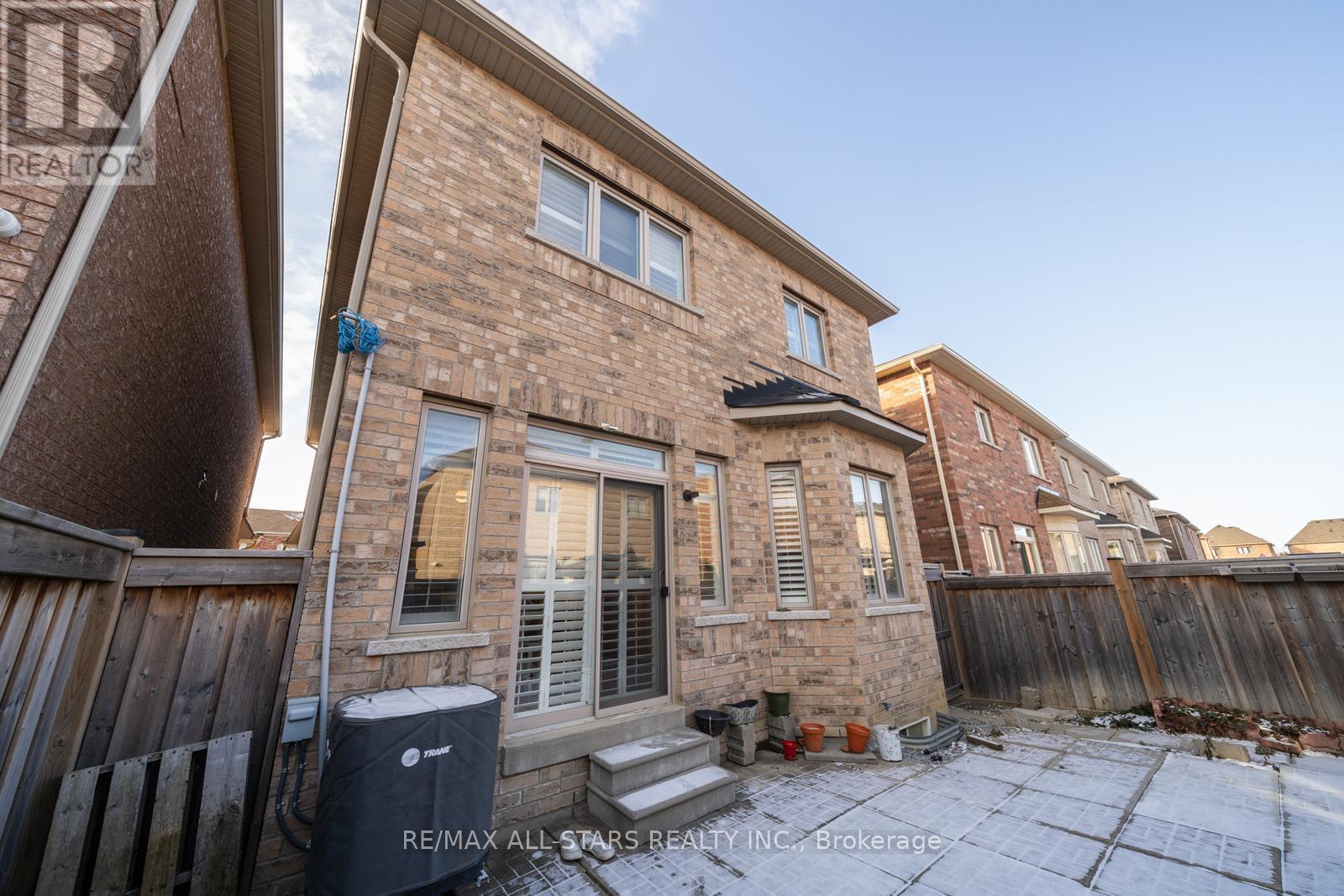 94 Creekland Avenue, Whitchurch-Stouffville, Ontario  L4A 0B2 - Photo 44 - N11992158