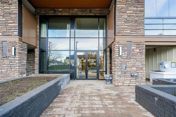 110 14588 Mcdougall Drive, Surrey, British Columbia  V4P 0H1 - Photo 2 - R2969562