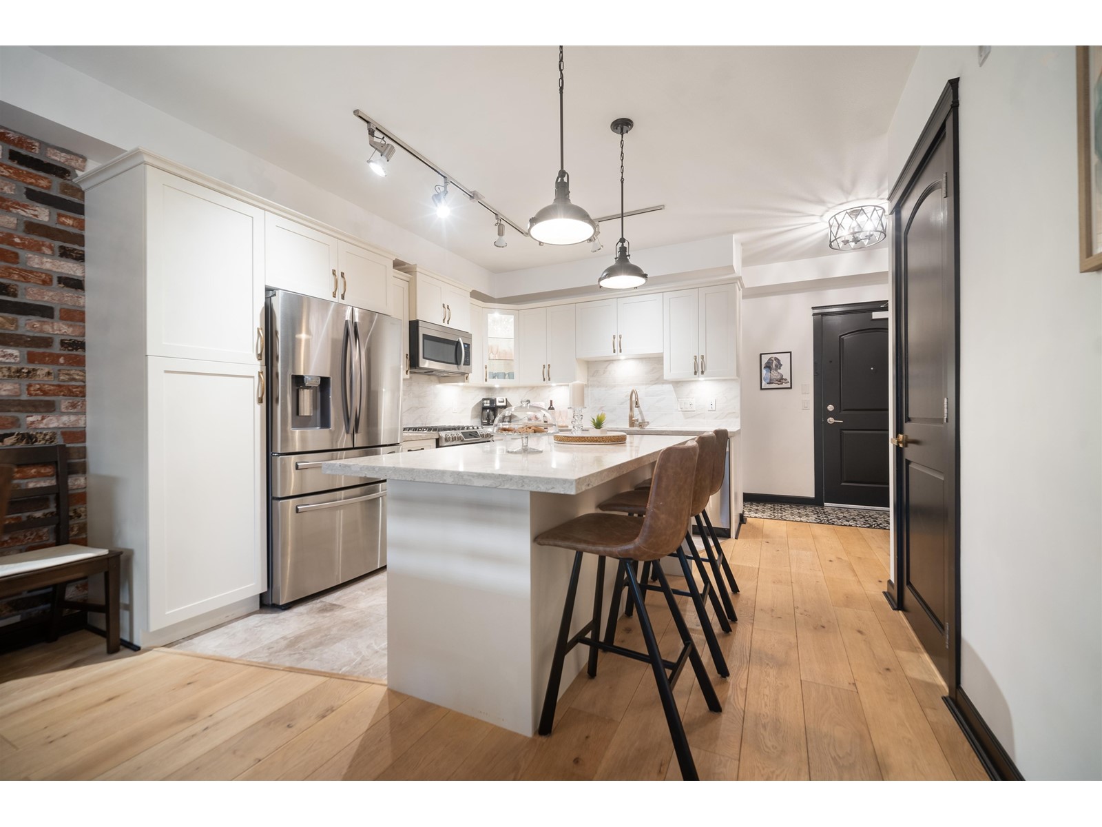 110 14588 Mcdougall Drive, Surrey, British Columbia  V4P 0H1 - Photo 11 - R2969562