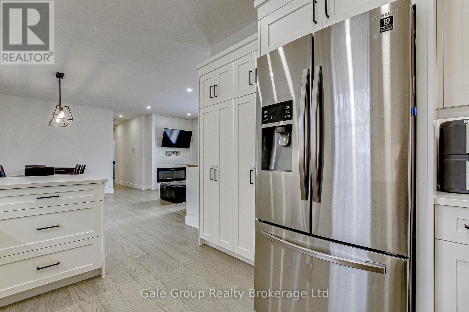 95 Henry Street, Strathroy-Caradoc, Ontario  N7G 1E3 - Photo 6 - X11995837