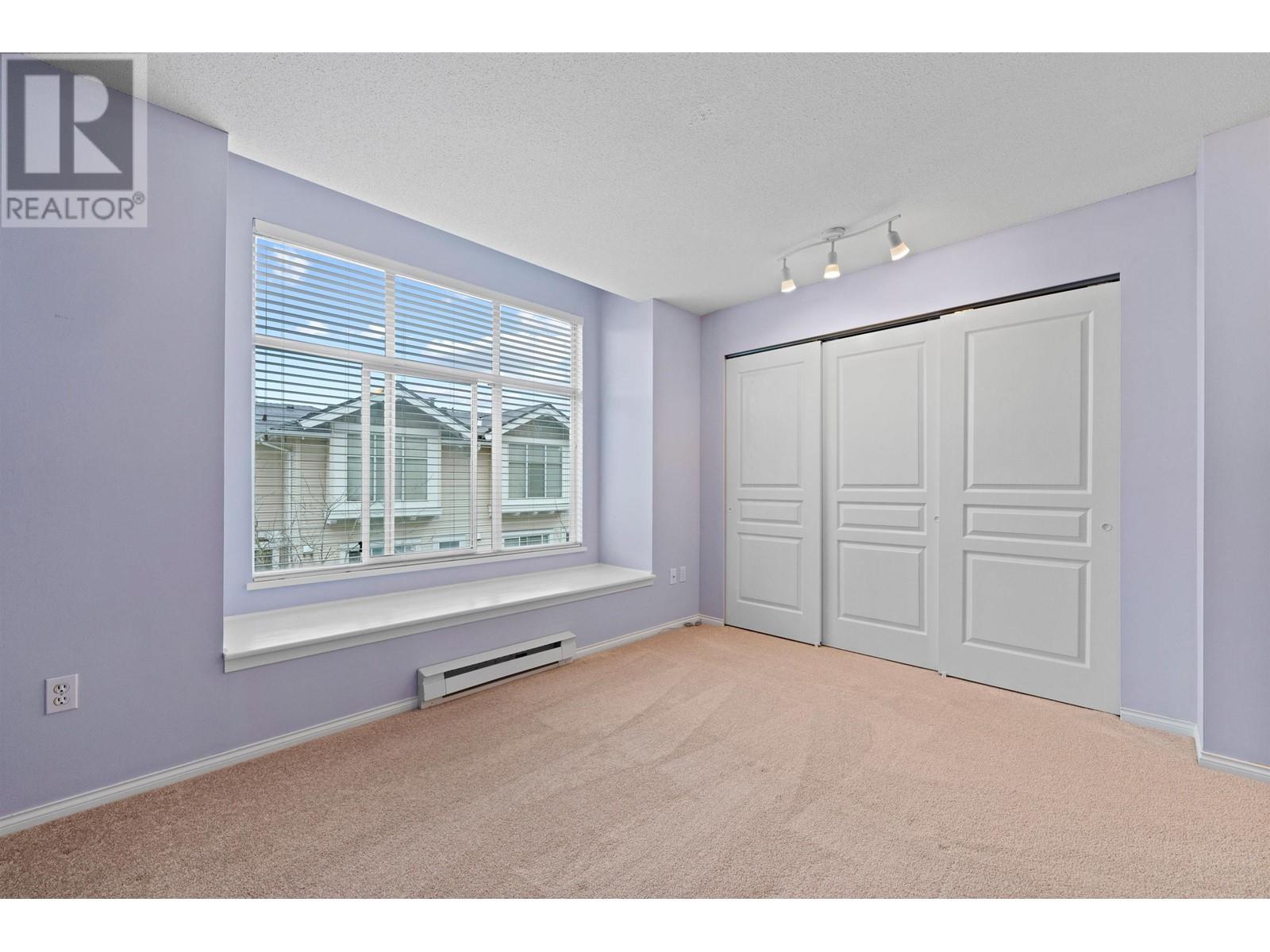 Listing Picture 16 of 35 : 77 6588 BARNARD STREET, Richmond / 烈治文 - 魯藝地產 Yvonne Lu Group - MLS Medallion Club Member