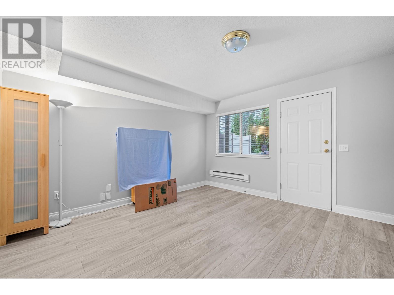 Listing Picture 29 of 35 : 77 6588 BARNARD STREET, Richmond / 烈治文 - 魯藝地產 Yvonne Lu Group - MLS Medallion Club Member