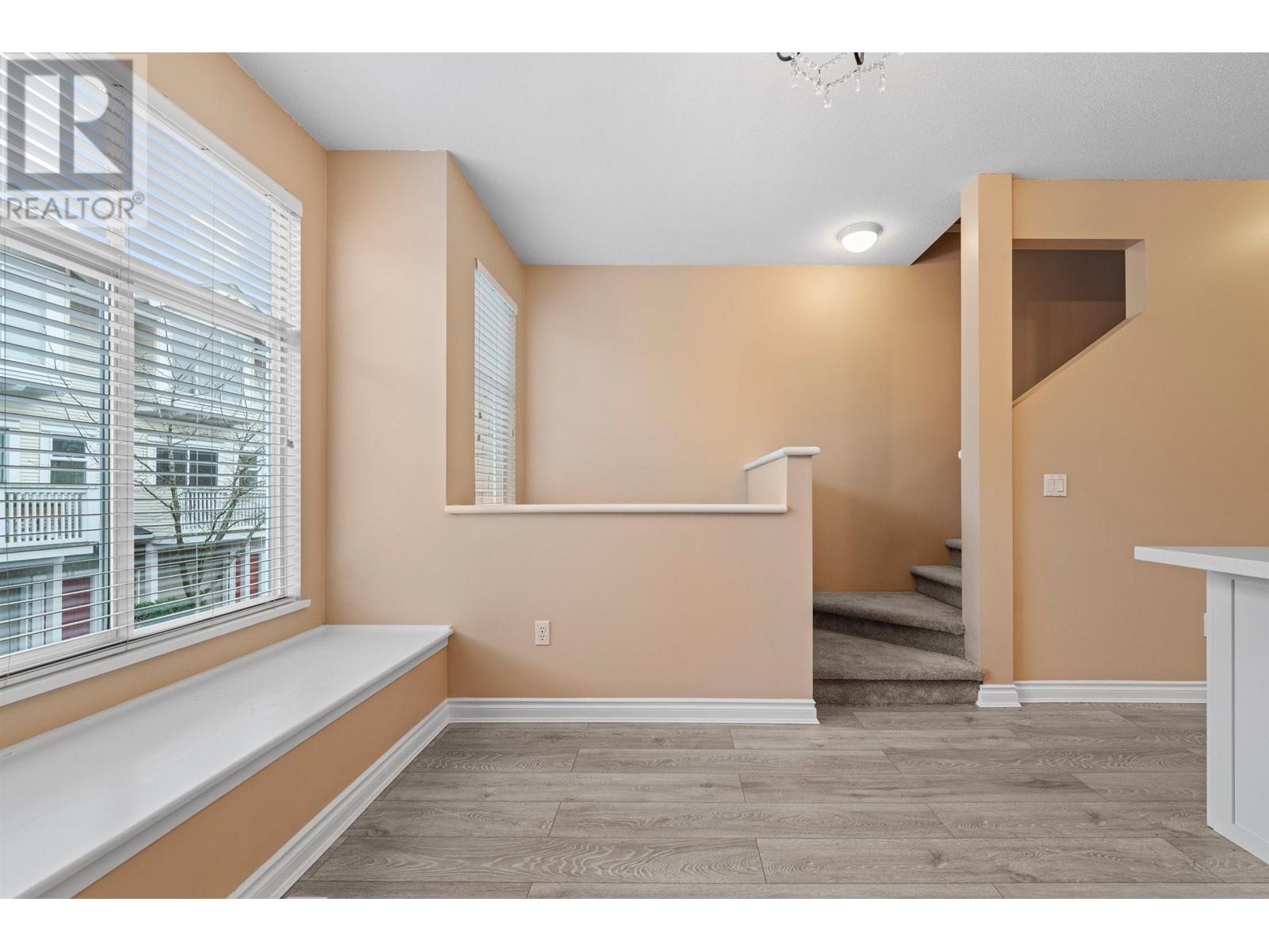 Listing Picture 13 of 35 : 77 6588 BARNARD STREET, Richmond / 烈治文 - 魯藝地產 Yvonne Lu Group - MLS Medallion Club Member