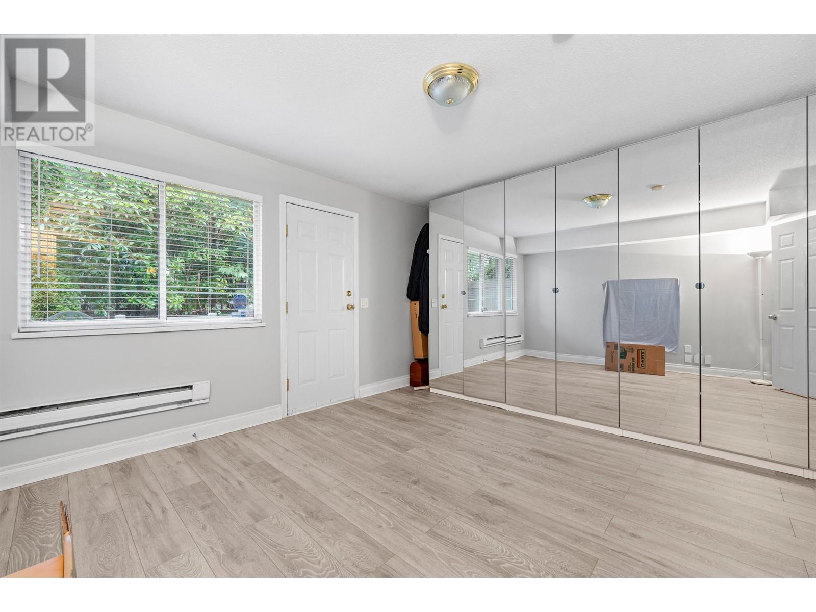 Listing Picture 30 of 35 : 77 6588 BARNARD STREET, Richmond / 烈治文 - 魯藝地產 Yvonne Lu Group - MLS Medallion Club Member