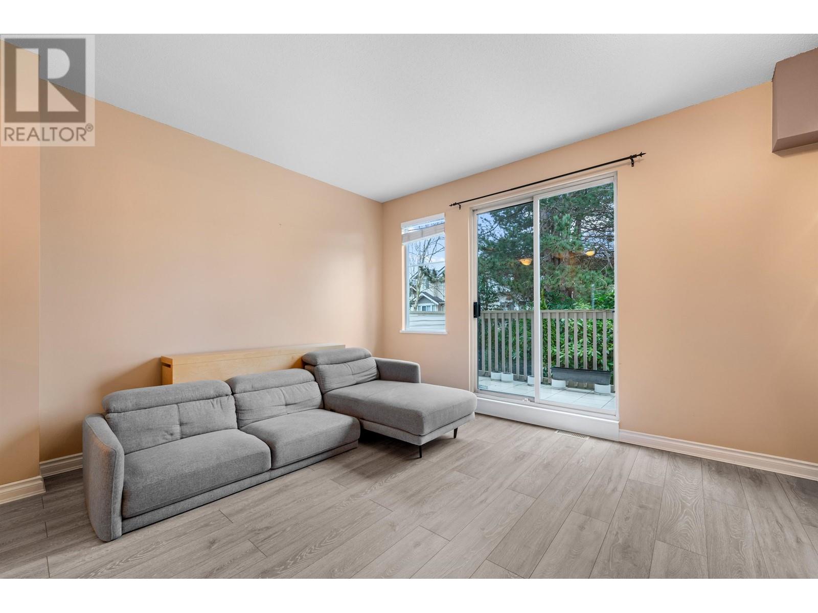 Listing Picture 6 of 35 : 77 6588 BARNARD STREET, Richmond / 烈治文 - 魯藝地產 Yvonne Lu Group - MLS Medallion Club Member