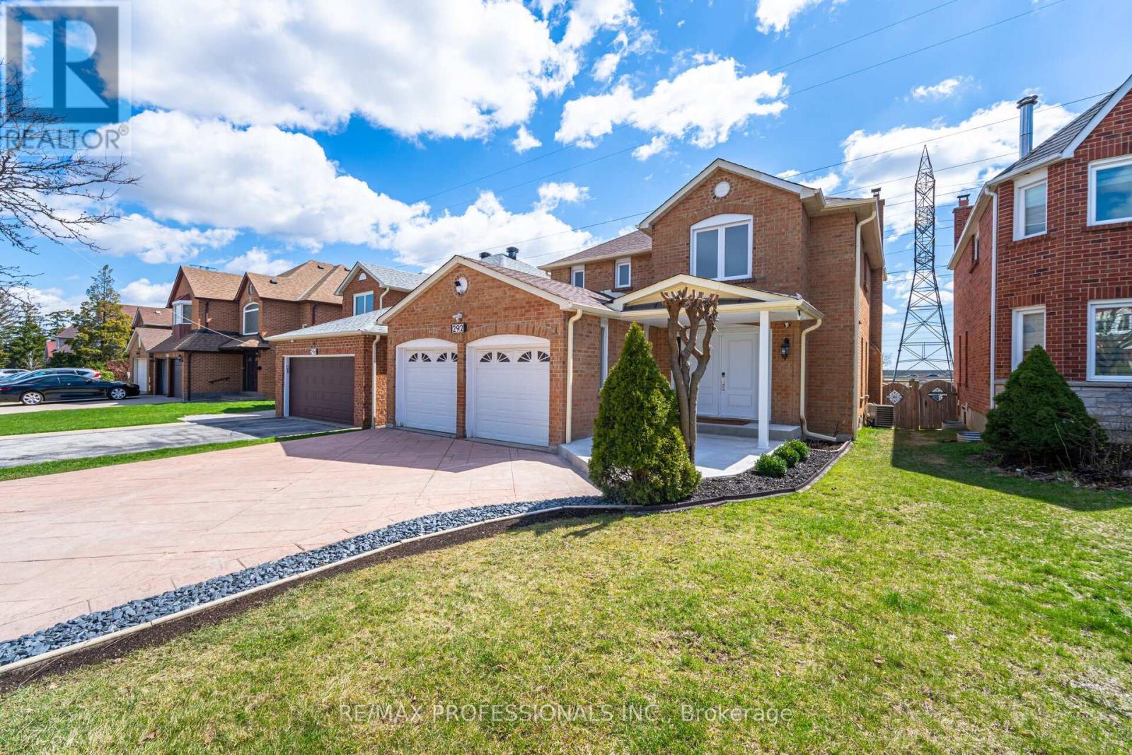 Property at 292 LAURENTIAN AVENUE image 3