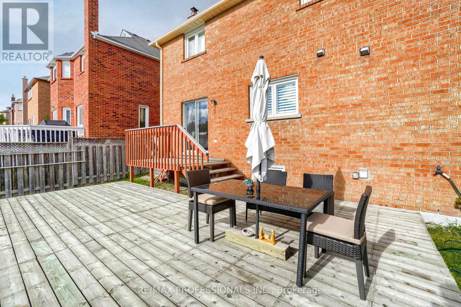 292 Laurentian Avenue, Mississauga, Ontario  L4Z 2S2 - Photo 37 - W11995879