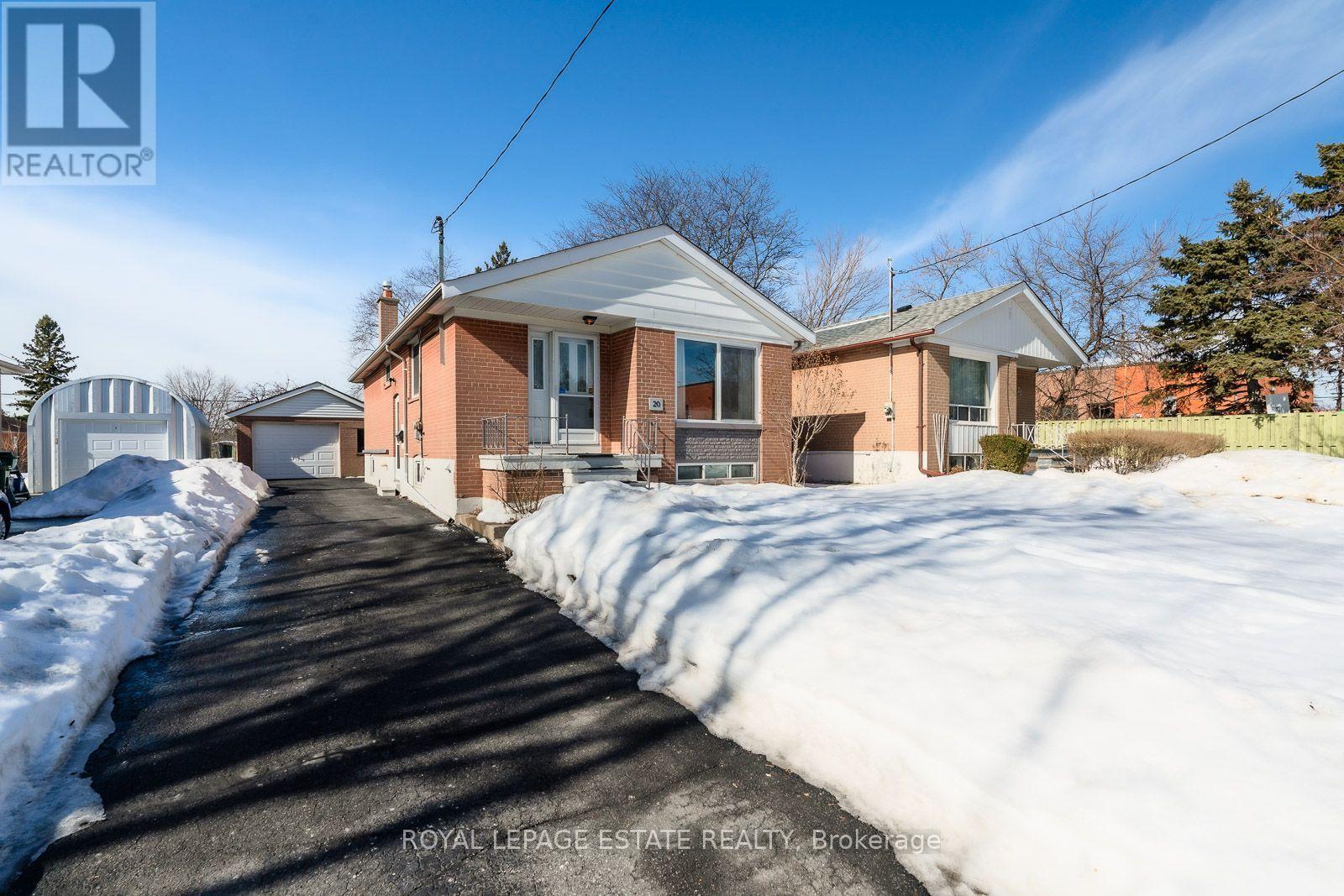 20 Arnham Road, Toronto, Ontario  M1R 2E7 - Photo 2 - E11990506