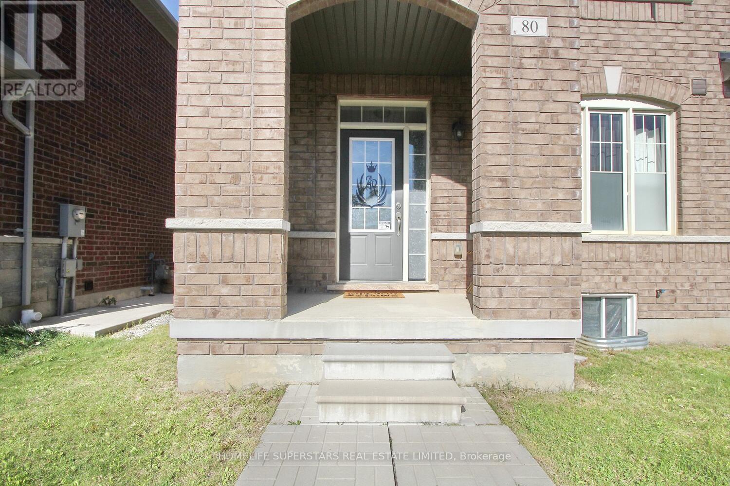 80 Saint Dennis Road, Brampton, Ontario  L6R 3W7 - Photo 2 - W11995951