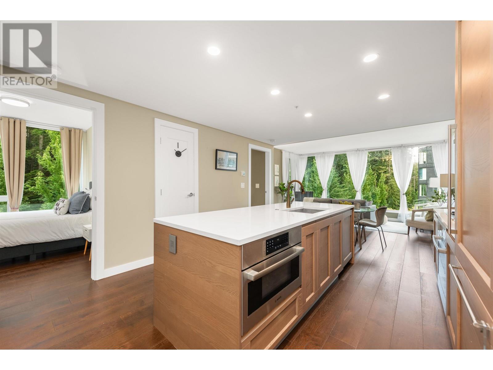 Listing Picture 9 of 29 : 408 5629 BIRNEY AVENUE, Vancouver / 溫哥華 - 魯藝地產 Yvonne Lu Group - MLS Medallion Club Member