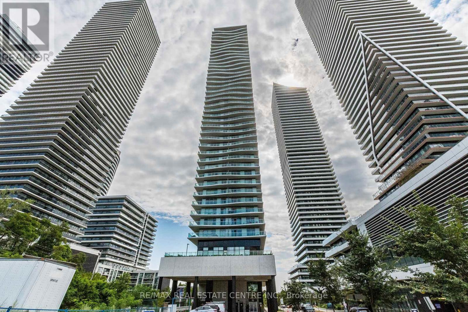 Property at 2611 - 33 SHORE BREEZE DRIVE image 1