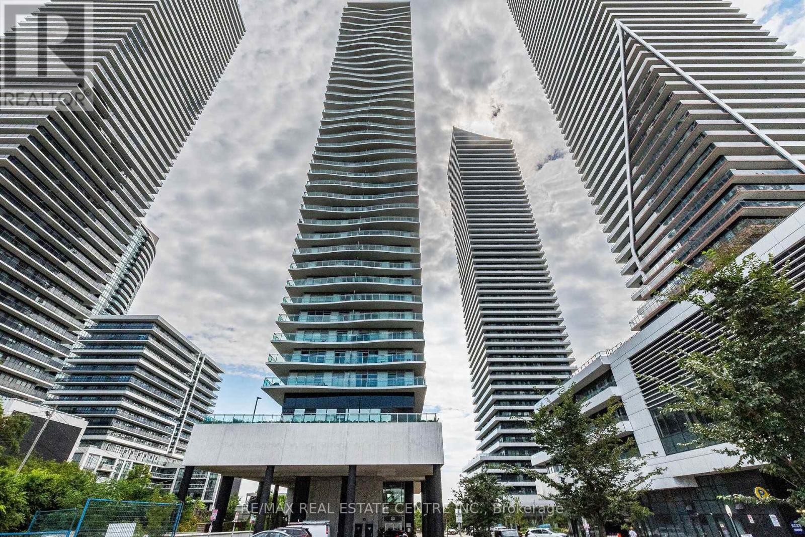 Property at 2611 - 33 SHORE BREEZE DRIVE image 2