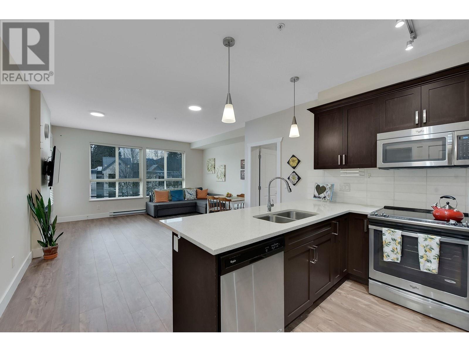302 2288 Welcher Avenue, Port Coquitlam, British Columbia  V3C 1X4 - Photo 3 - R2970443