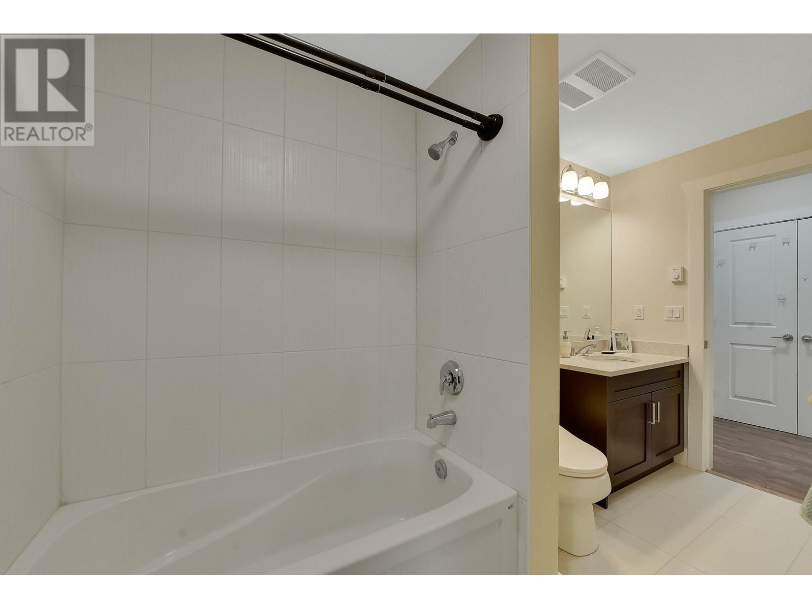 302 2288 Welcher Avenue, Port Coquitlam, British Columbia  V3C 1X4 - Photo 11 - R2970443