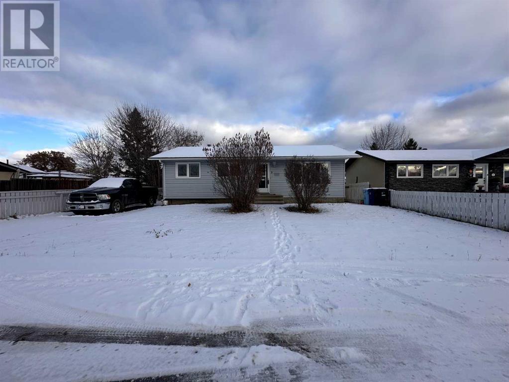 Property at 3 Rae Crescent image 1