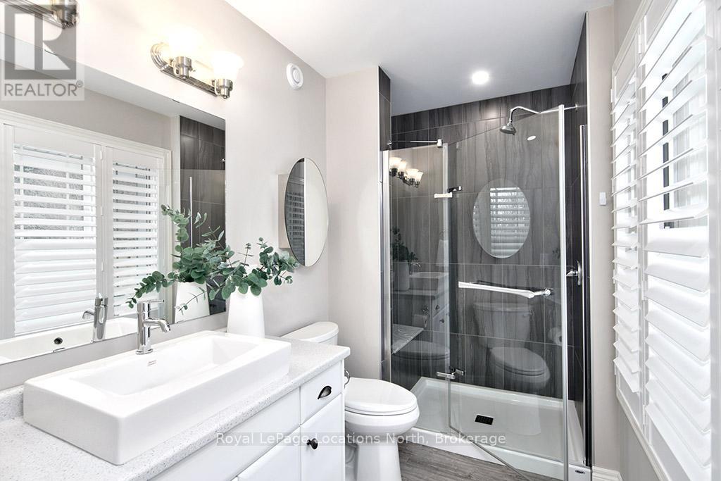 17 Elgin Street S, Blue Mountains, Ontario  N0H 2P0 - Photo 3 - X11996019