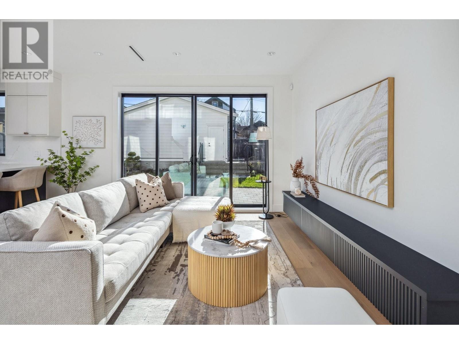 2 2920 Grant Street, Vancouver, British Columbia  V5K 3H5 - Photo 6 - R2961709
