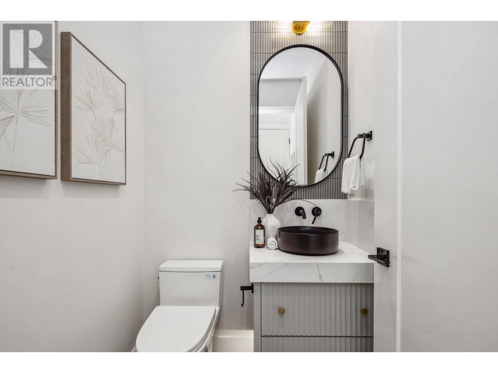 2 2920 Grant Street, Vancouver, British Columbia  V5K 3H5 - Photo 19 - R2961709