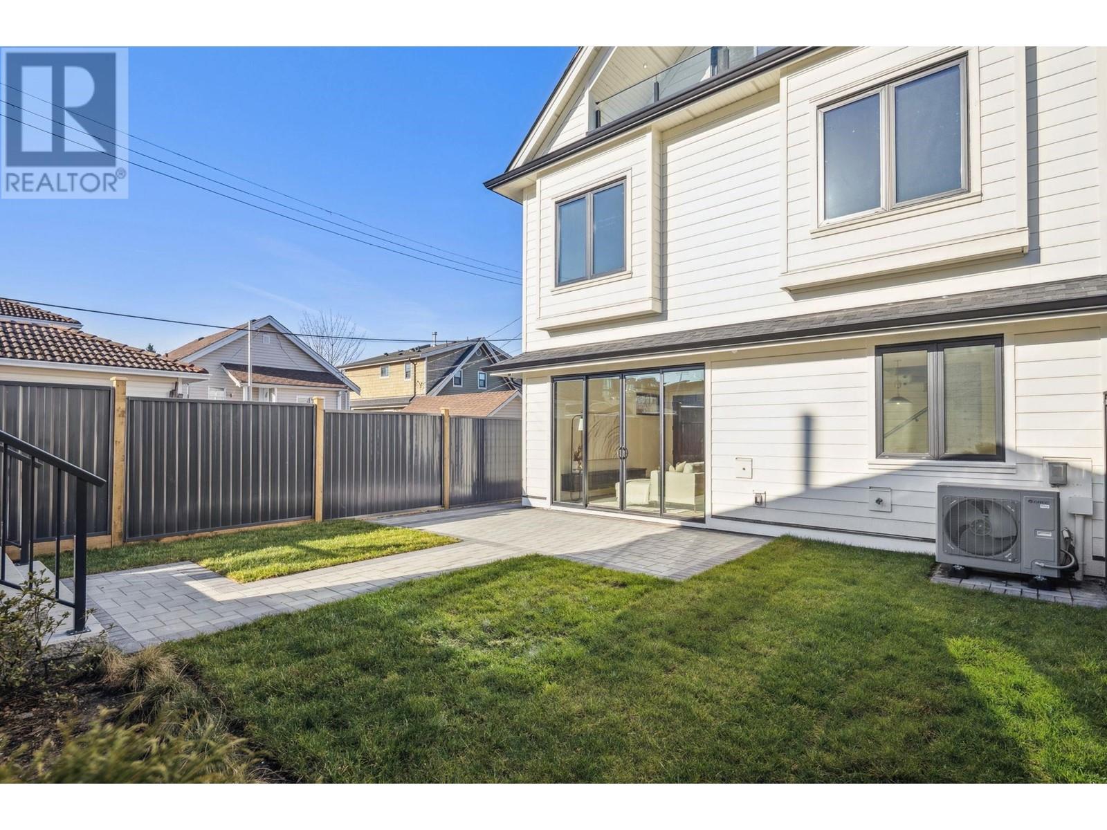 2 2920 Grant Street, Vancouver, British Columbia  V5K 3H5 - Photo 37 - R2961709