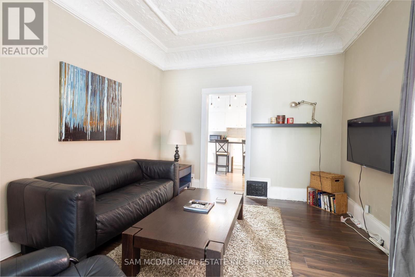 Property at 194 WELLINGTON STREET N image 4