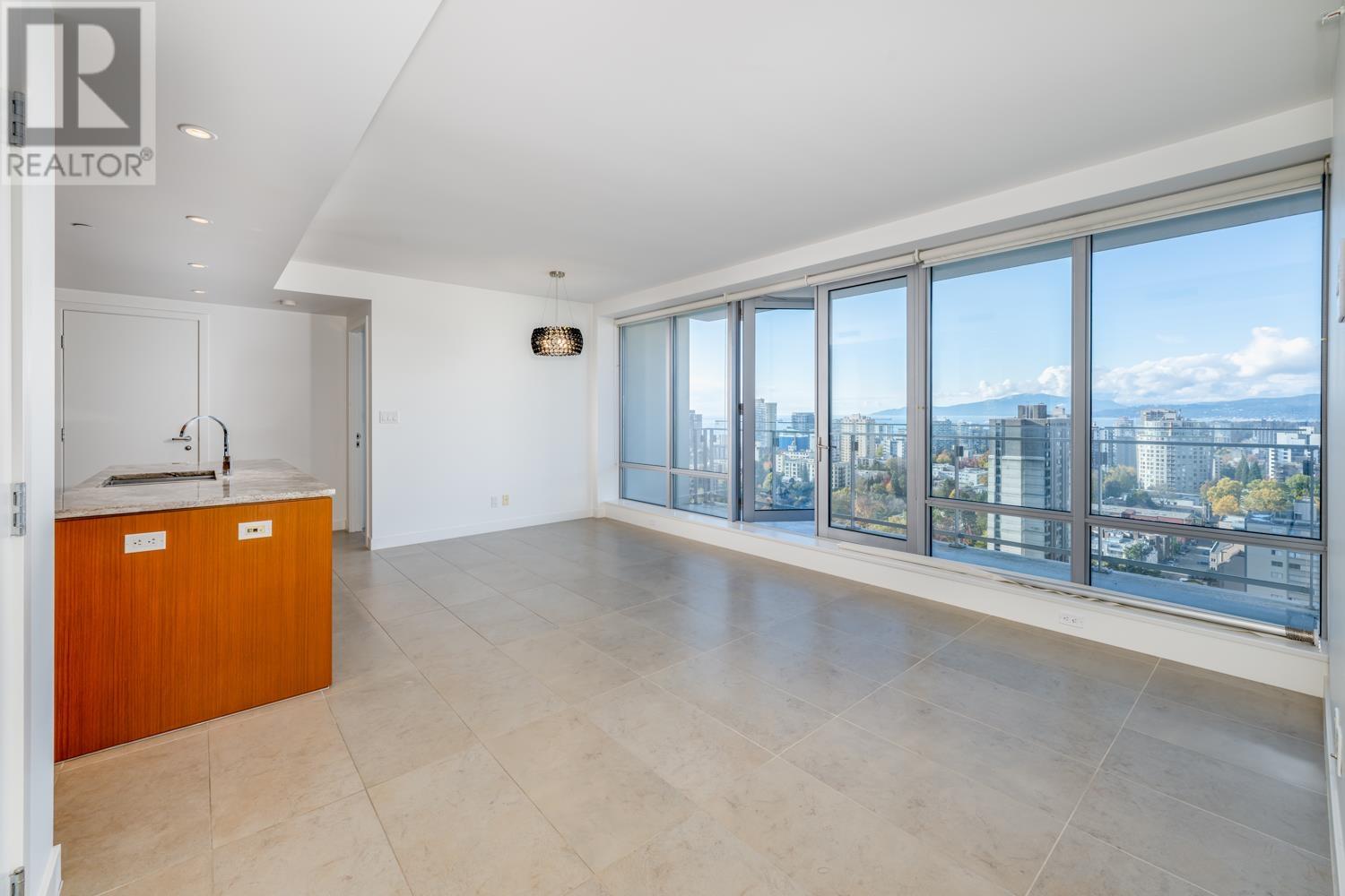 Listing Picture 4 of 32 : 2405 1028 BARCLAY STREET, Vancouver / 溫哥華 - 魯藝地產 Yvonne Lu Group - MLS Medallion Club Member