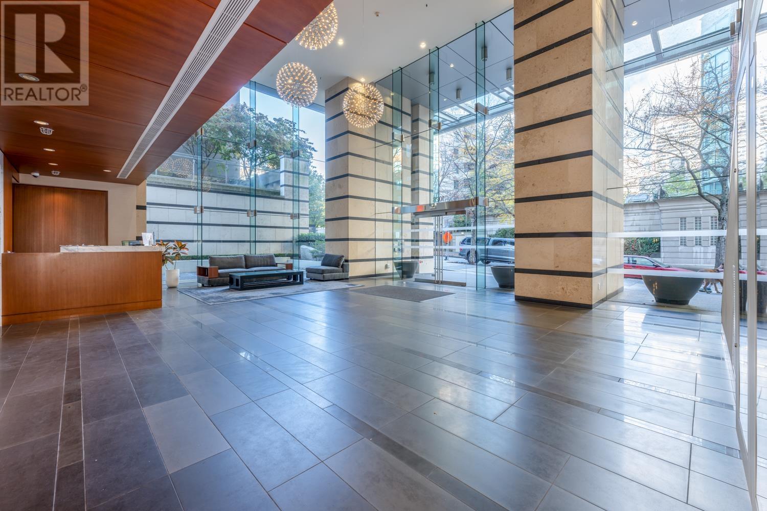 Listing Picture 24 of 32 : 2405 1028 BARCLAY STREET, Vancouver / 溫哥華 - 魯藝地產 Yvonne Lu Group - MLS Medallion Club Member