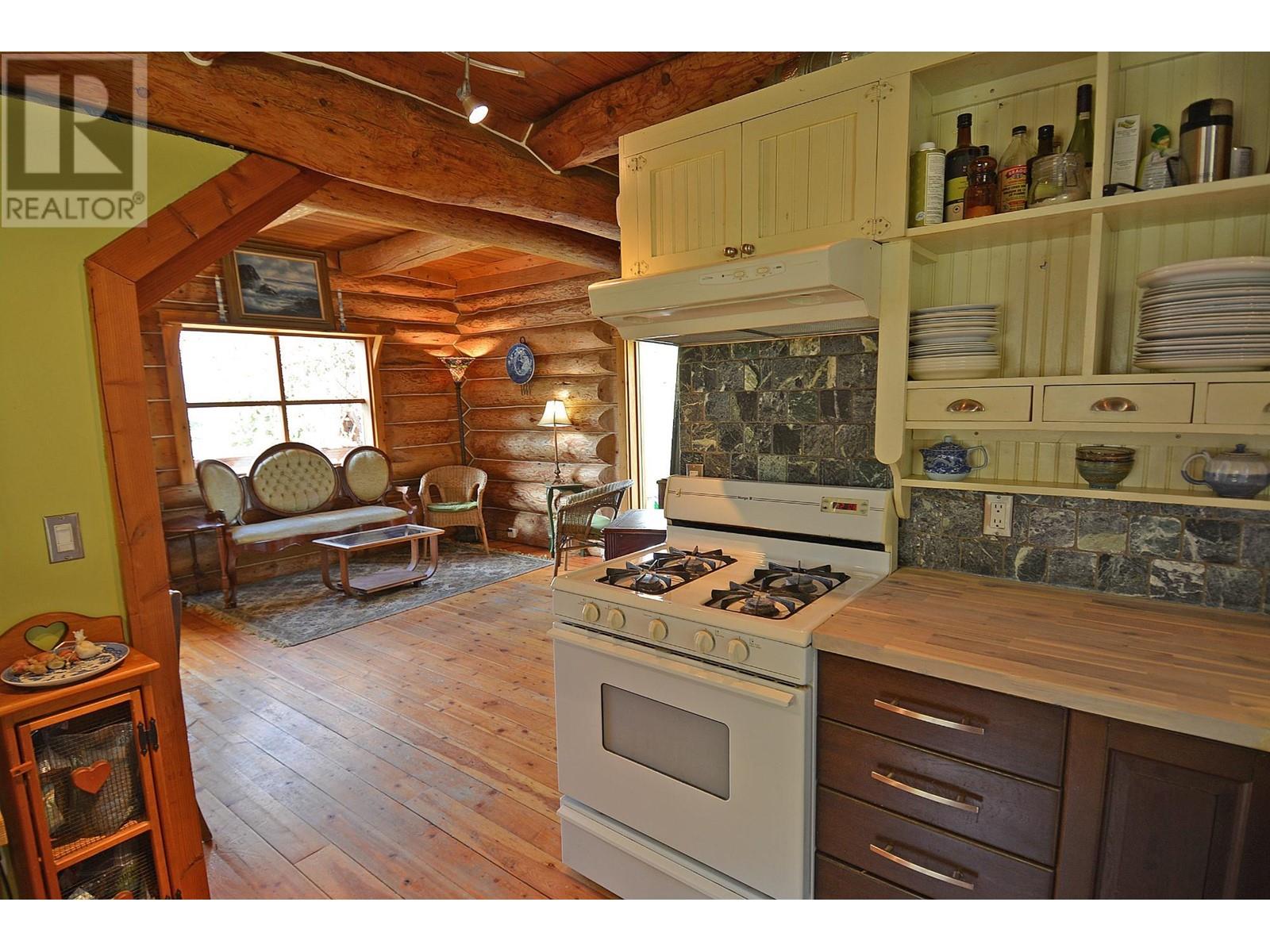 8907 Martens Road, Slocan, British Columbia  V1L 1C0 - Photo 40 - 10334528