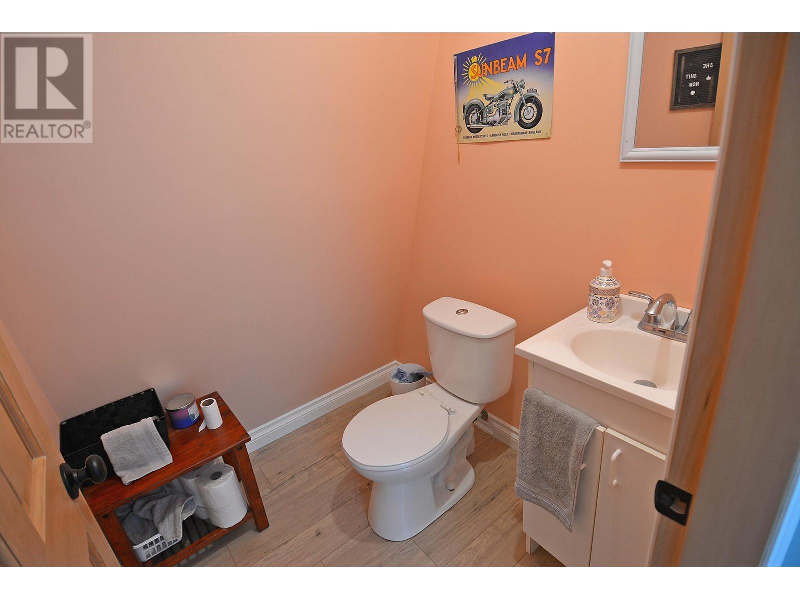 8907 Martens Road, Slocan, British Columbia  V1L 1C0 - Photo 23 - 10334528